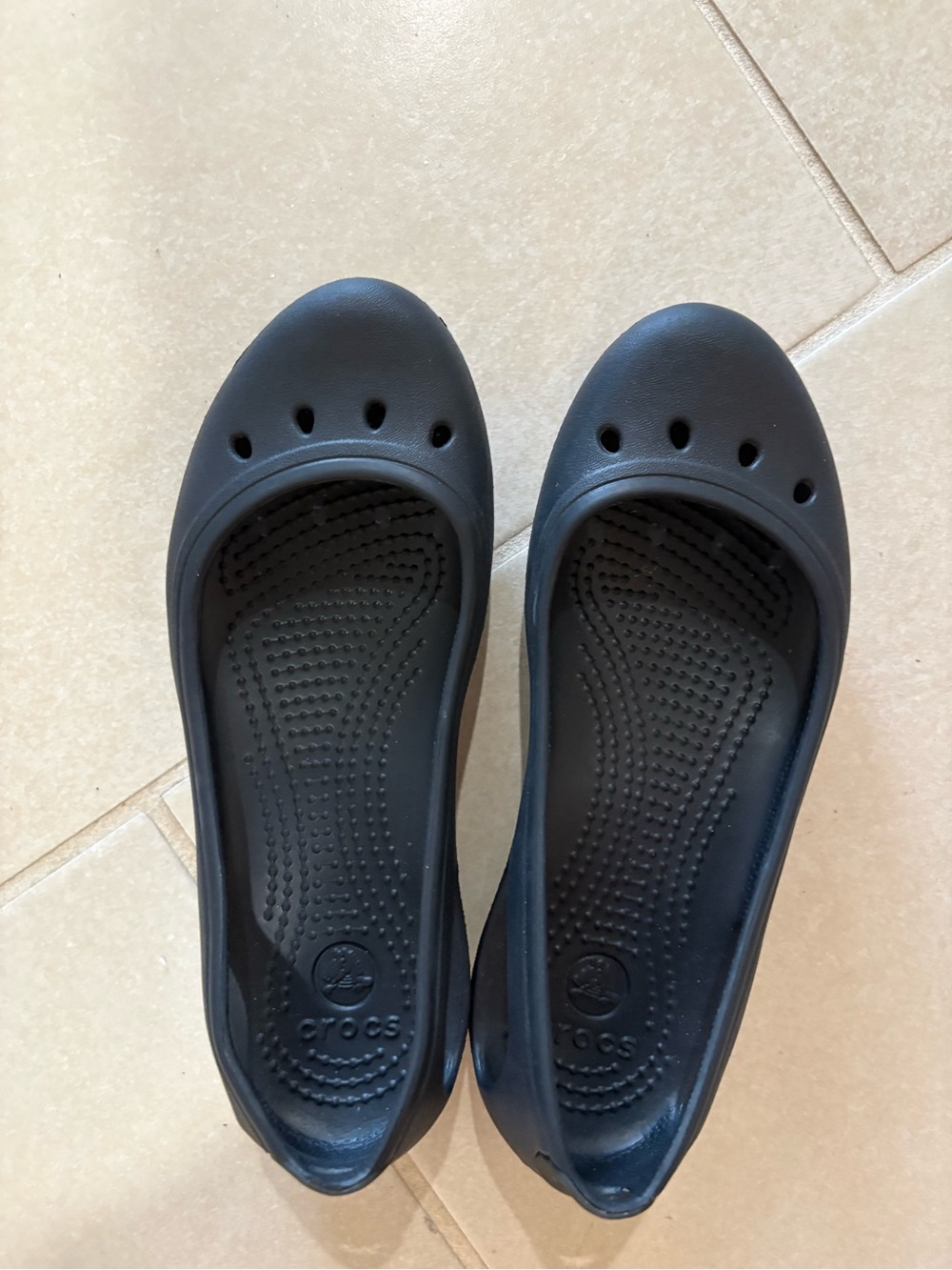 NWOT Crocs Kadee Black Ballet Flats Slip On Shoes Womens Size 5 Comfort